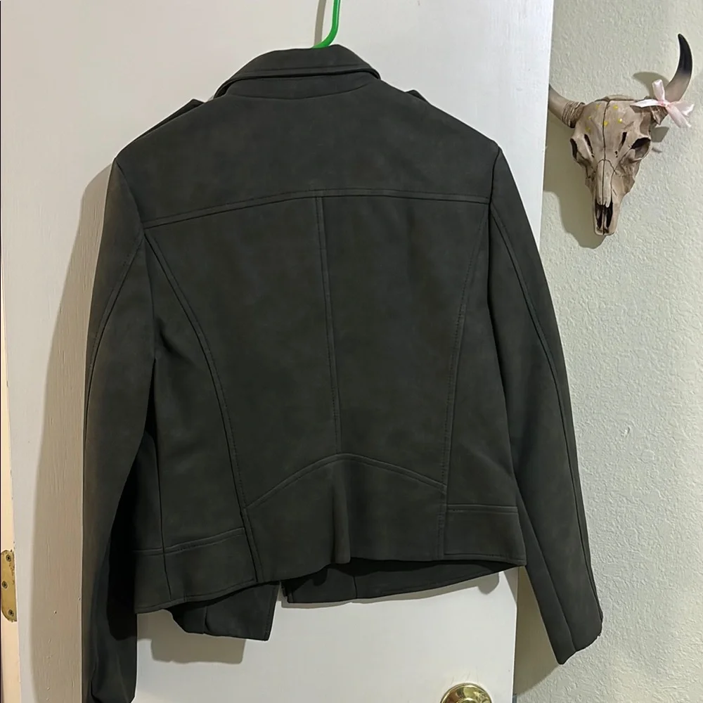 Women's Green Jacket - Picture 8 of 13